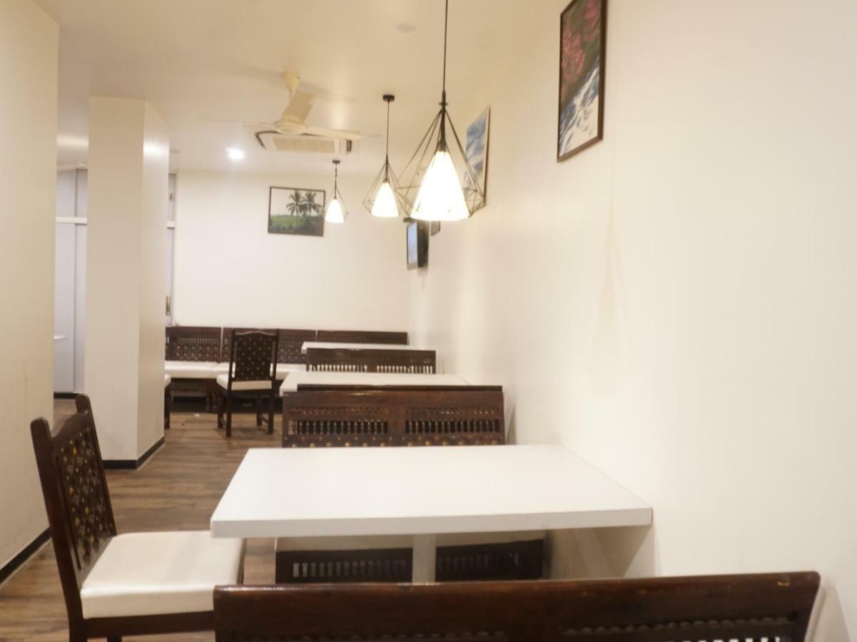 Palette Four Seasons Recreation Resort Jalgaon Exterior foto