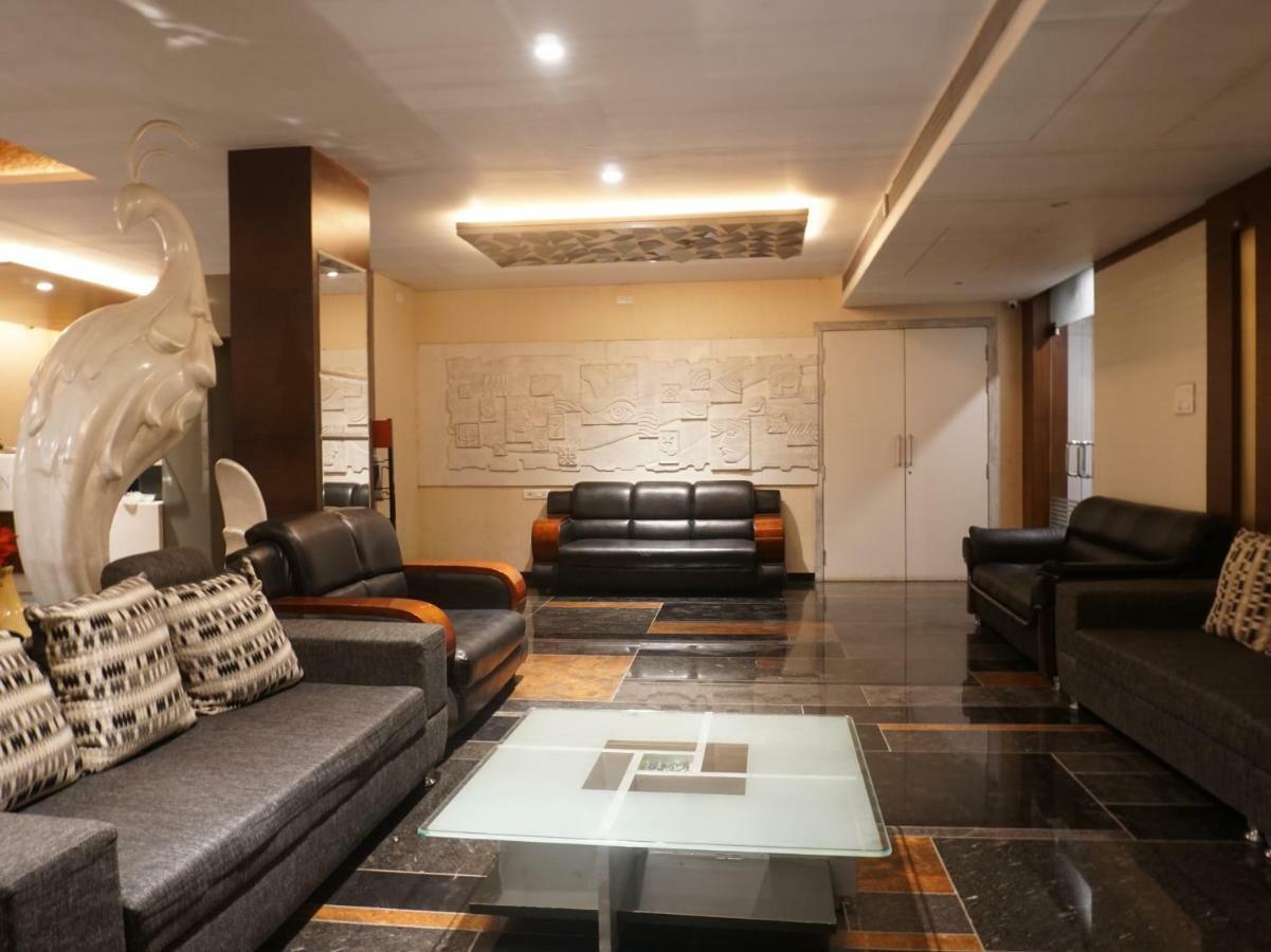 Palette Four Seasons Recreation Resort Jalgaon Exterior foto