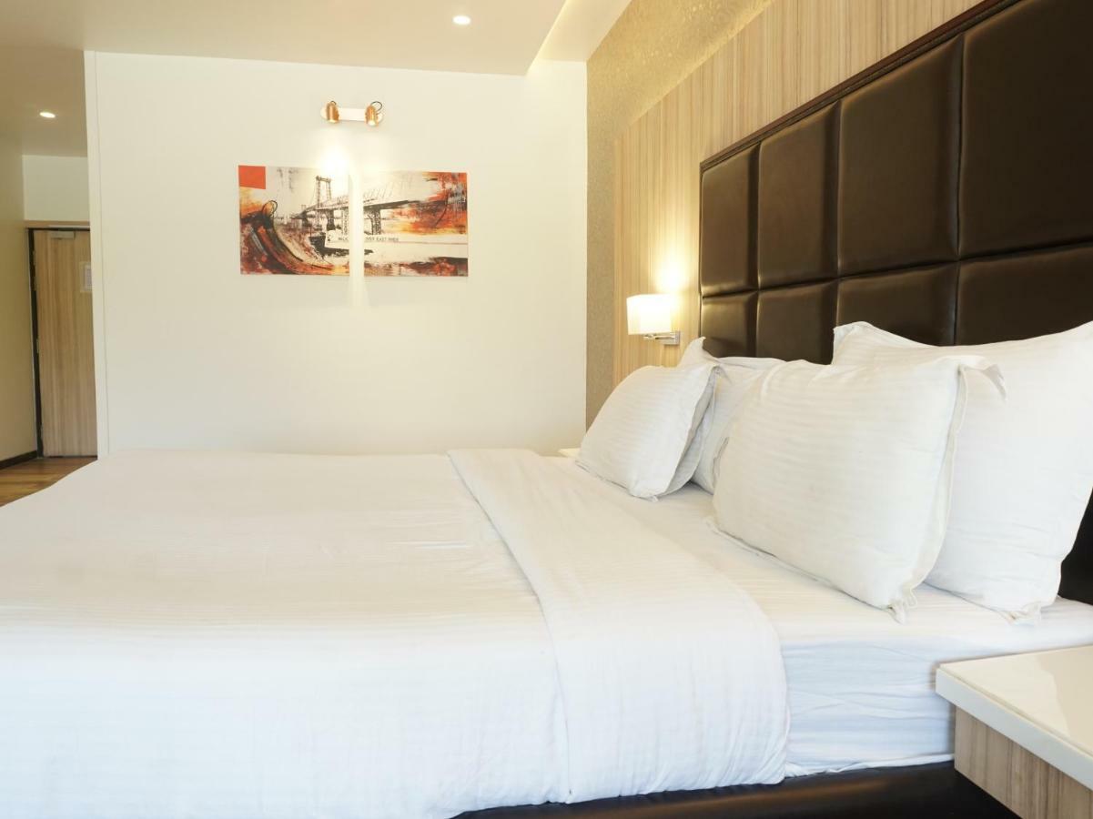 Palette Four Seasons Recreation Resort Jalgaon Exterior foto