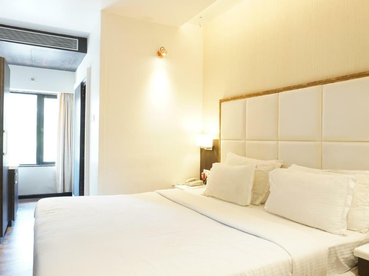 Palette Four Seasons Recreation Resort Jalgaon Exterior foto
