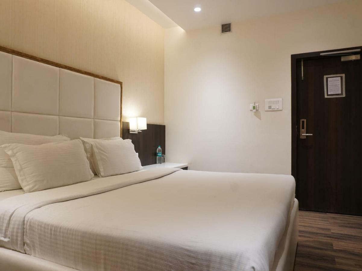 Palette Four Seasons Recreation Resort Jalgaon Exterior foto