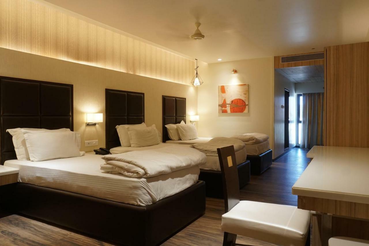 Palette Four Seasons Recreation Resort Jalgaon Exterior foto